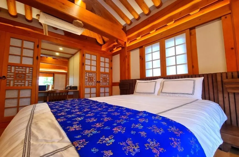 ゲストハウス Inhyudang Hanok Pension ソウル特別市